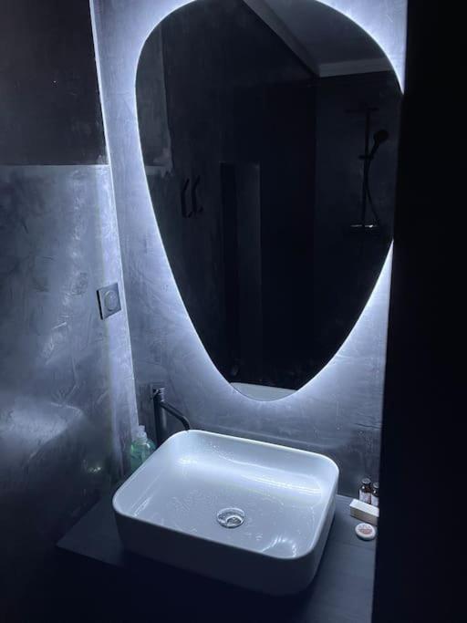 Le Cocon Des Granges - Suite Sauna Jaccuzi Spa Bonnieres-sur-Seine Luaran gambar